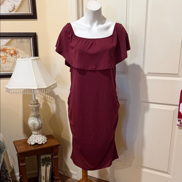Dresses & Skirts - Elegant Burgundy Off-Shoulder Dress. NWT. XL